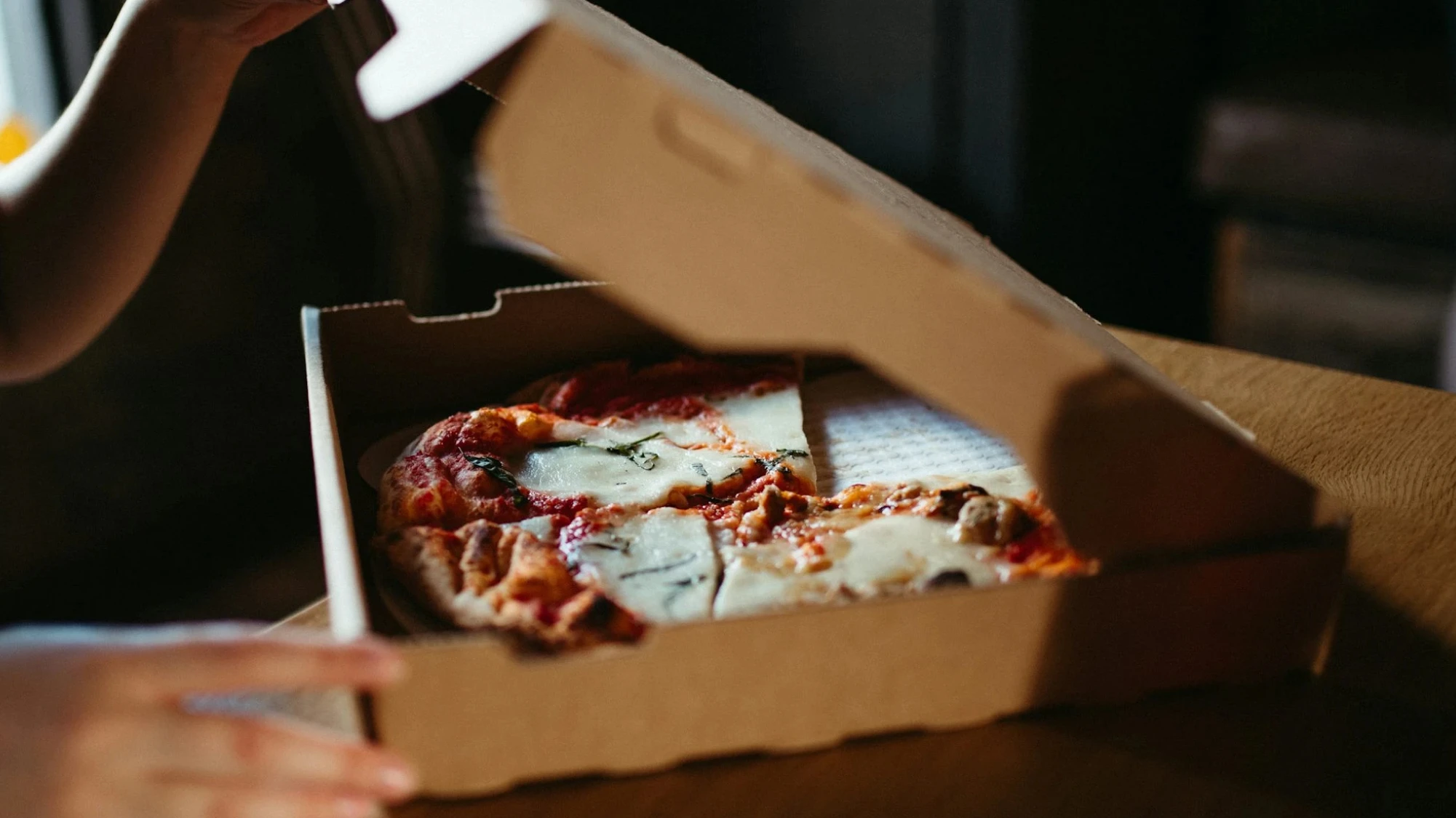 Top Food Grade Corrugated Materials for Pizza Delivery