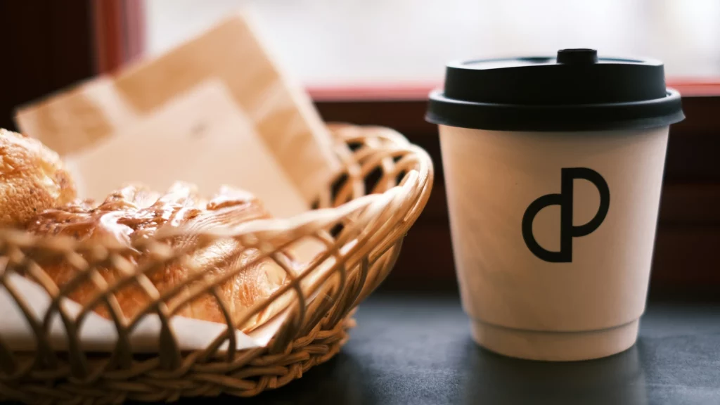 customizable-paper-kraft-cups-with-lids