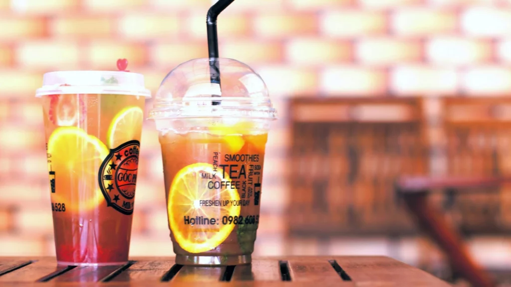 summer-drinks-need-more-than-just-any-cup