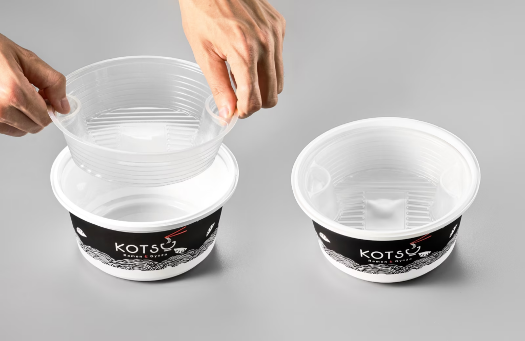 Leak proof soup container design with double-wall structure for ramen and gyoza, showing anti-spill inner bowl