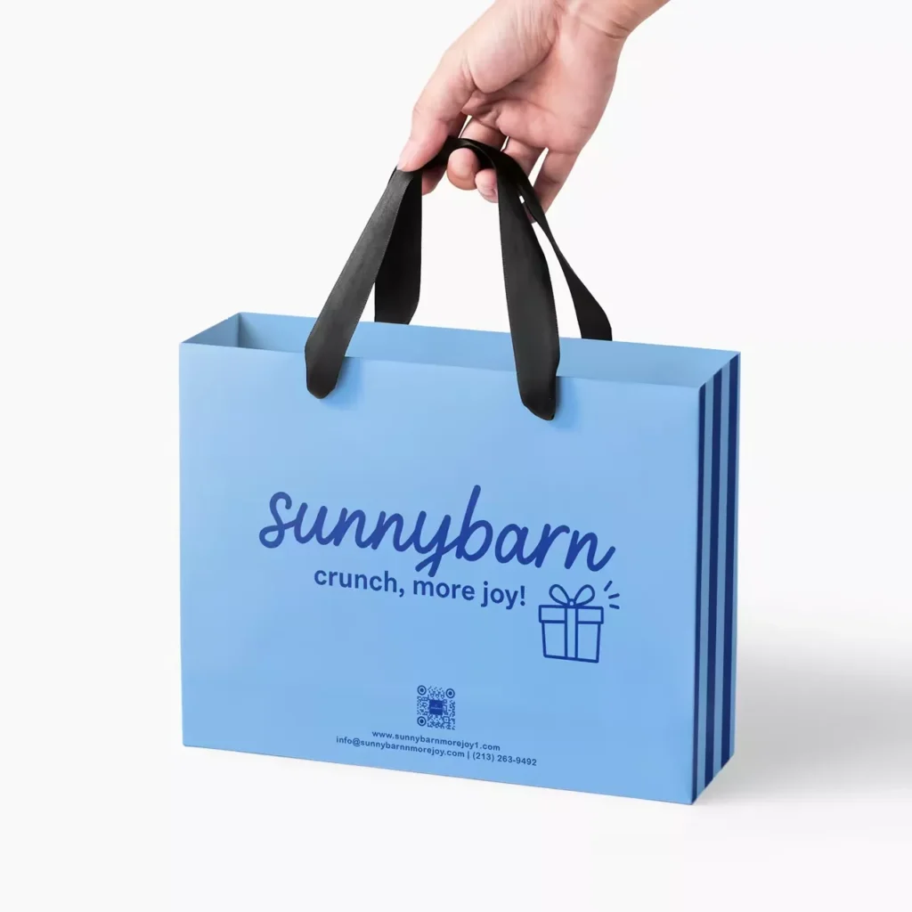 Luxury custom printed paper gift bag, perfect gift bag size for gift hamper packaging